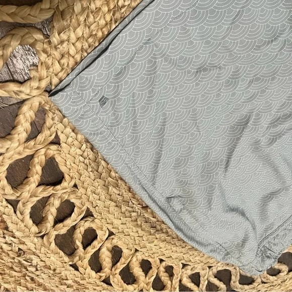 Mack Weldon Shorts Men’s Size Lg Grey Athletic Zipper Pockets - Picture 2 of 5